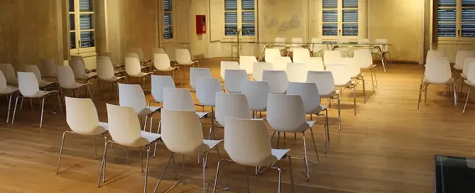 Guía completa al alquilar mobiliario para eventos