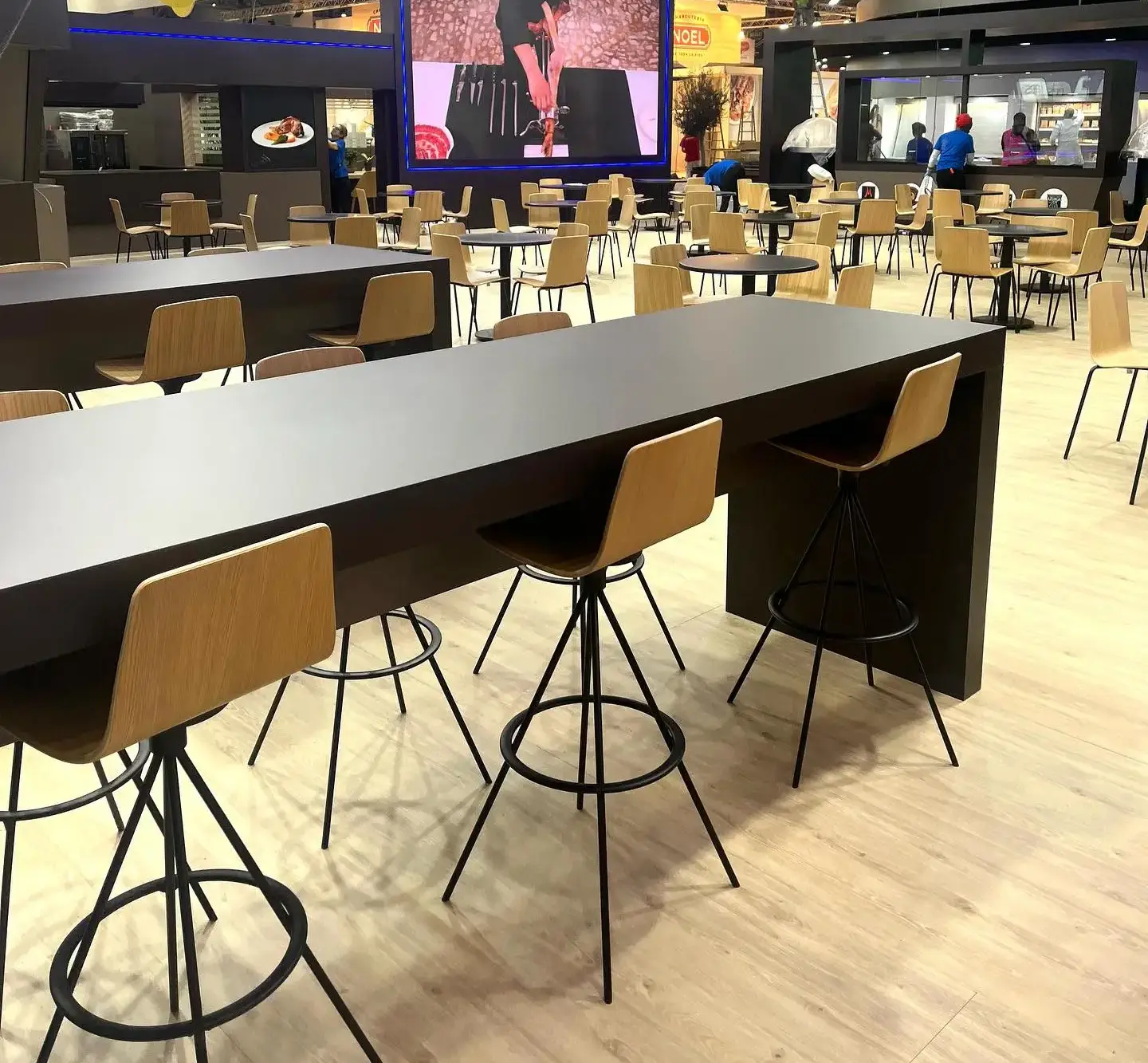 taburetes-sillas-lottus-editada